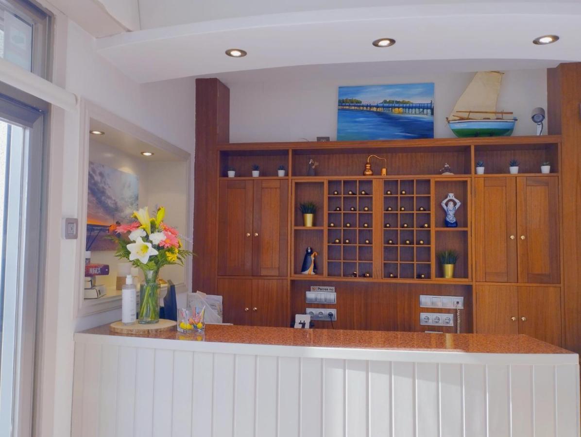 Hotel Argibay О Грове Екстериор снимка