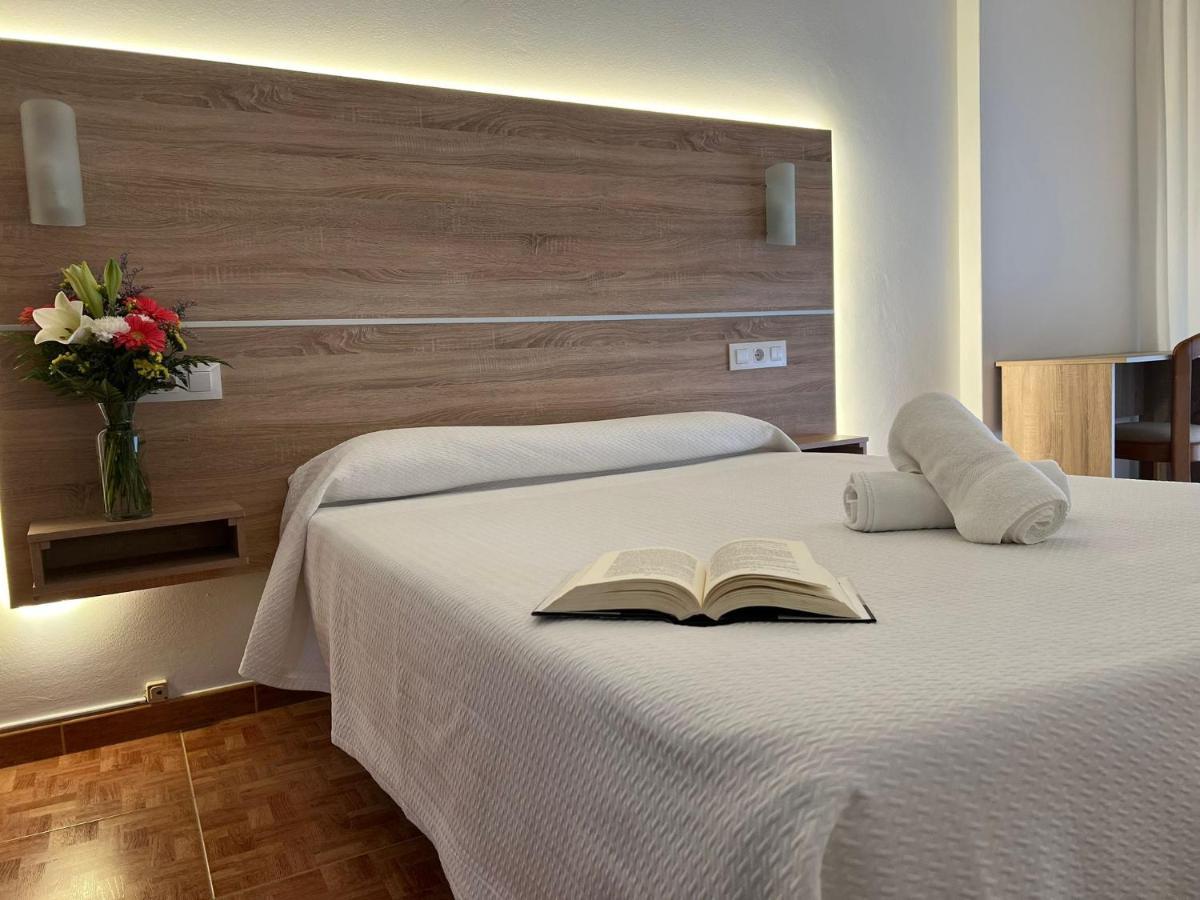 Hotel Argibay О Грове Екстериор снимка