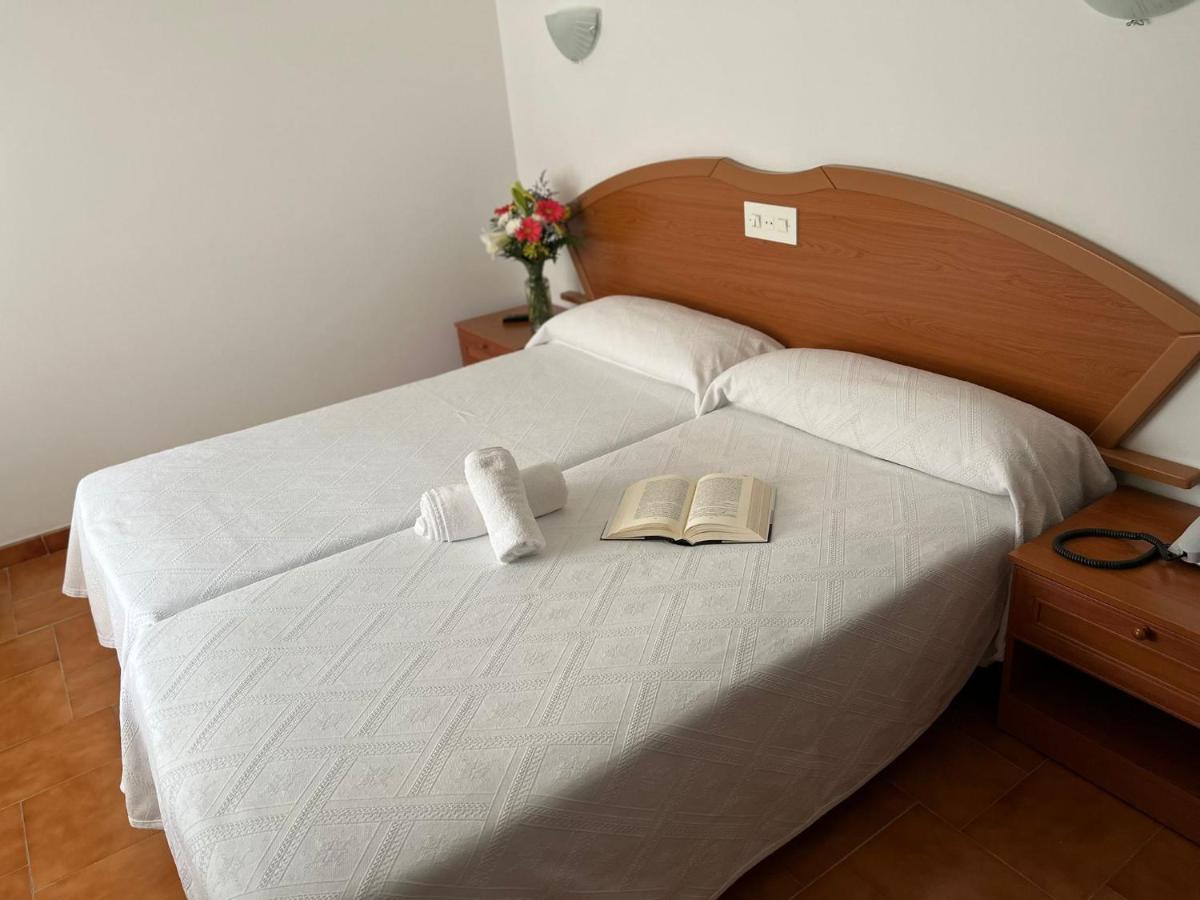 Hotel Argibay О Грове Екстериор снимка